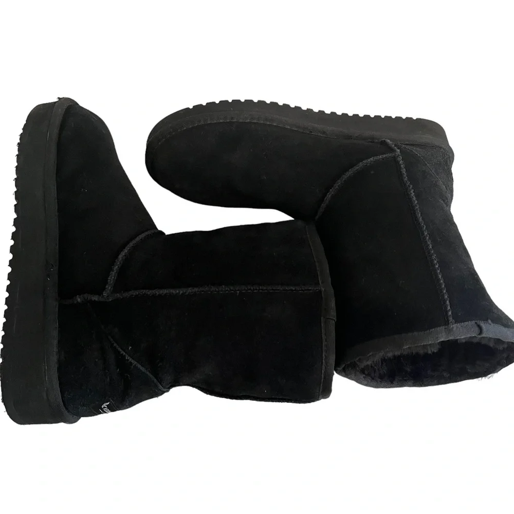 Koolaburra by Ugg Black Suede Faux Fur Lining 